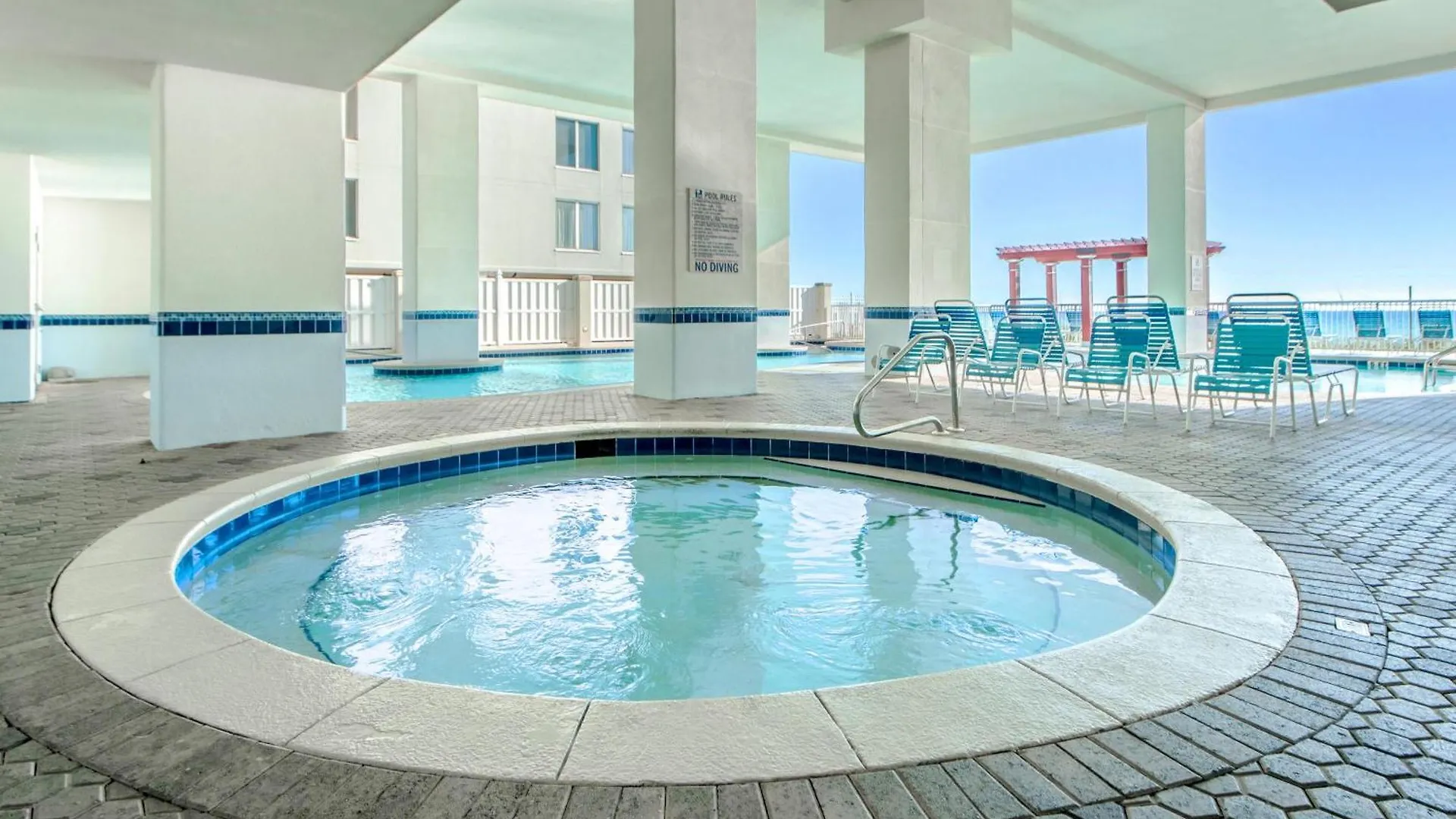 Majestic Beach Towers 2-404 Panama City Beach