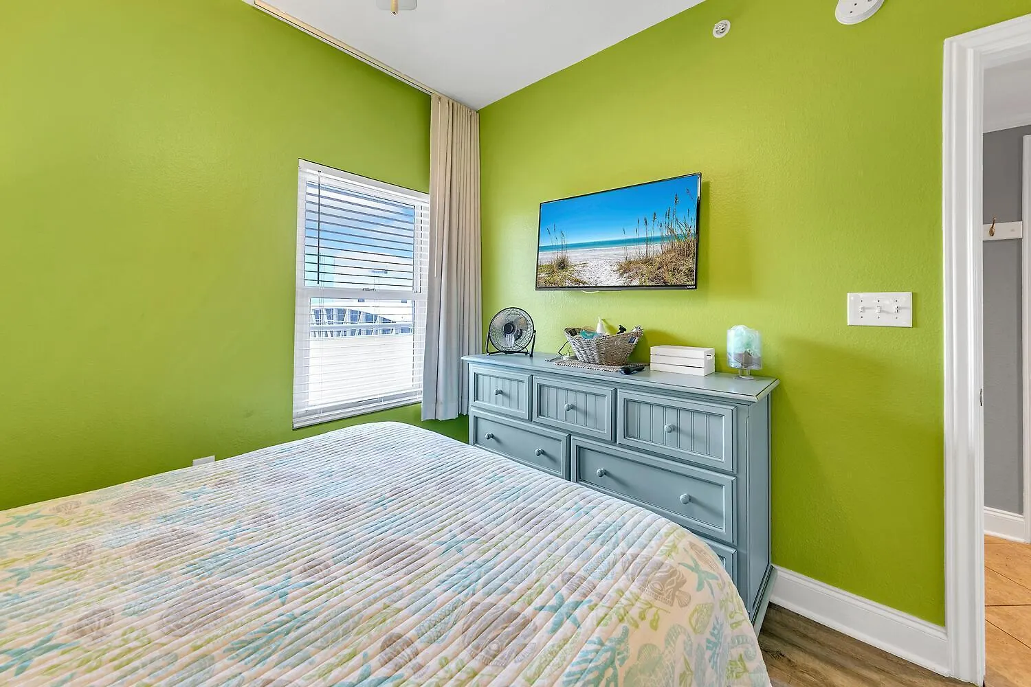 Majestic Beach Towers 2-404 Panama City Beach Holiday home